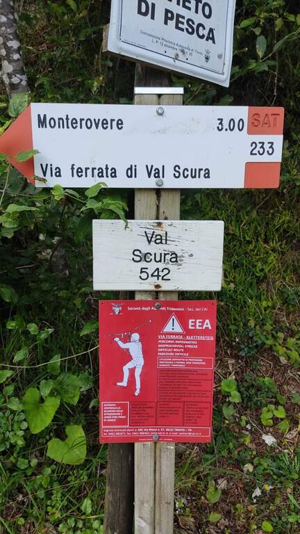Sentiero Attrezzato Chiesa in Val Scura - foto 5
