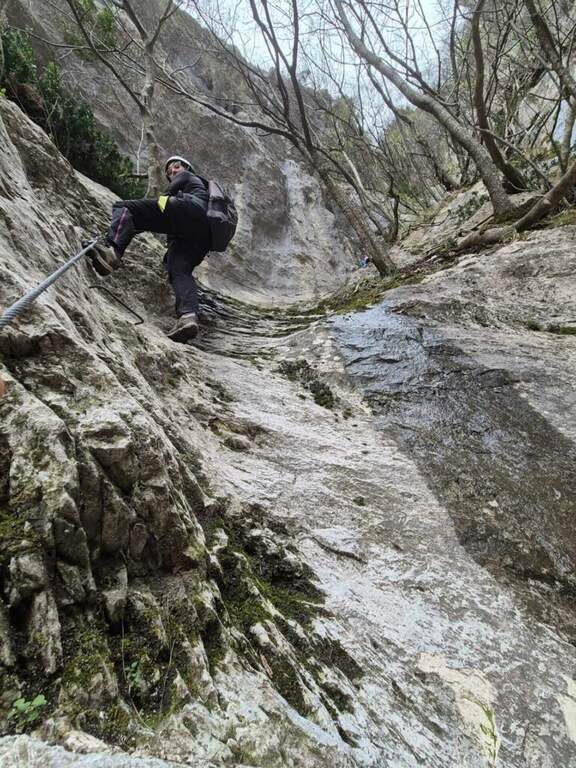 Sentiero Attrezzato del Canalino della Balza Forata - foto 10