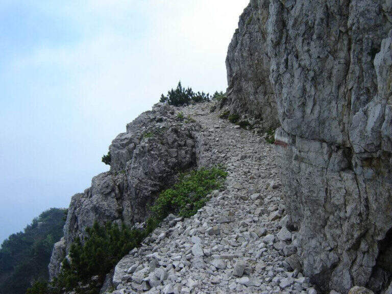 Sentiero Attrezzato al Monte Cornetto – Passo Campogrosso - foto 5