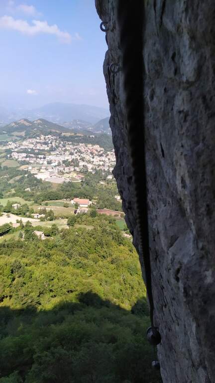 Ferrata Ovest o dell'Ultimo Sole (Pietra di Bismantova) - foto 23