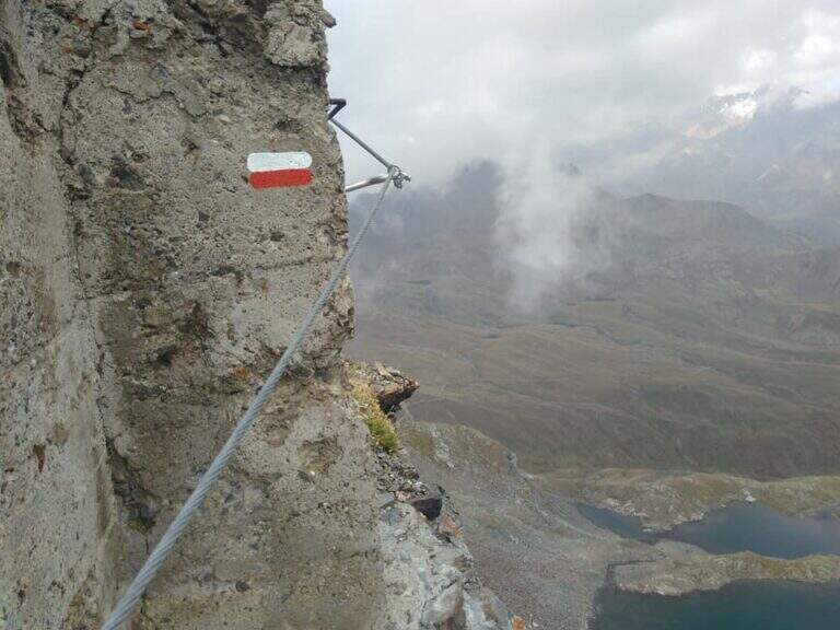 Sentiero Attrezzato degli Alpini a Punta d'Albiolo - foto 2